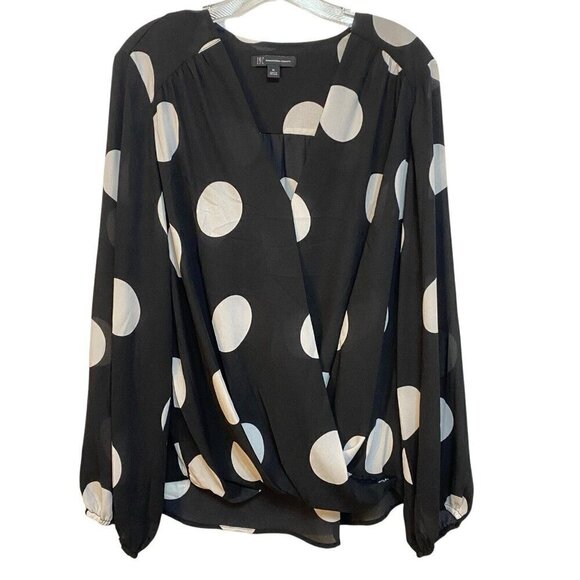 NWT INC Blouse Size XL Black & White Large Polkadot V-Neck - Picture 1 of 6